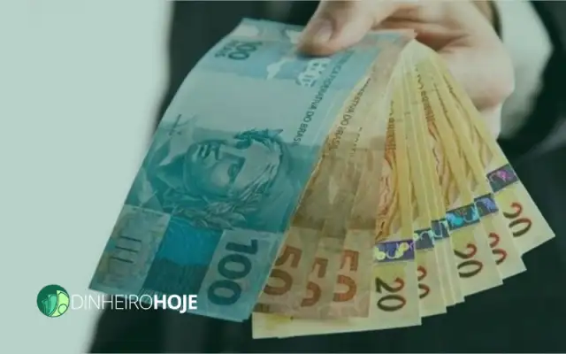 o que é emprestimo: foto com notas de 100 e 50 reais