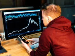 Como os Juros Compostos Impactam os Investimentos a Longo Prazo